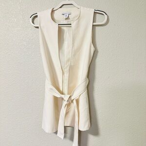 Sincerely Jules Cream Open-Front Vest. Pre-owned. Size Small.